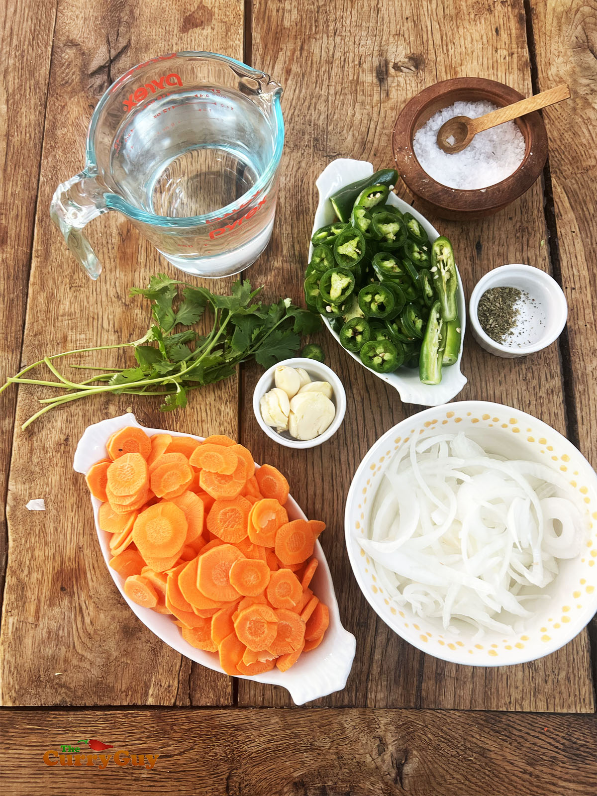 Ingredients for Mexican pickled carrots