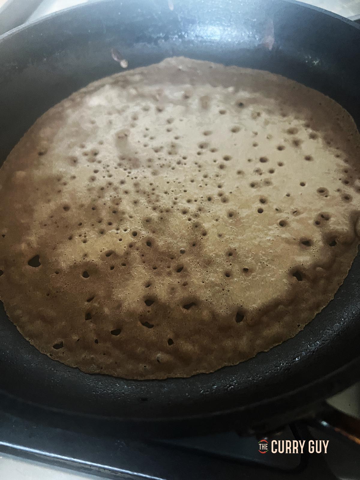 Bubbles forming on the injere flatbread.