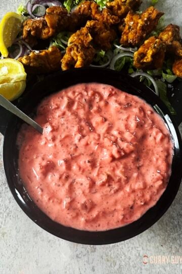 Pakora sauce served with chicken pakoras.