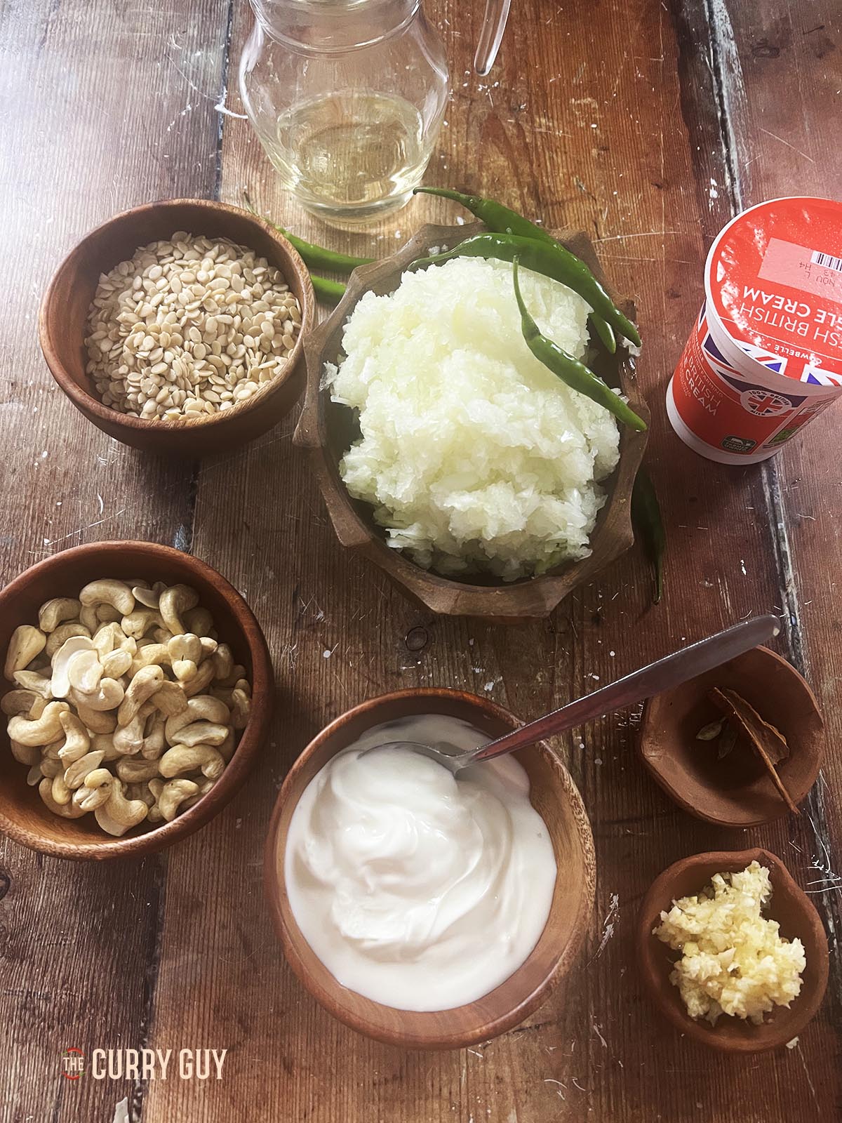 Ingredients for the white gravy.