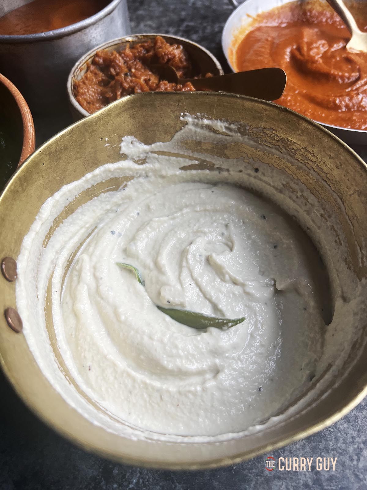 Restaurant (hotel) style white gravy