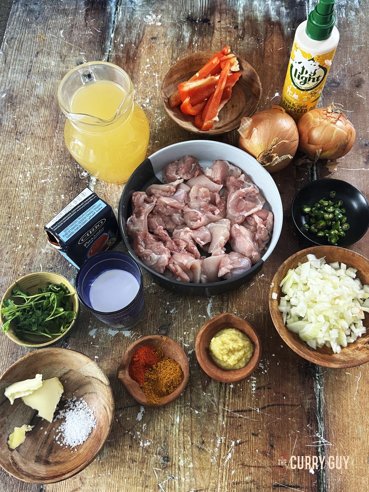 Ingredients for cooking the curry.