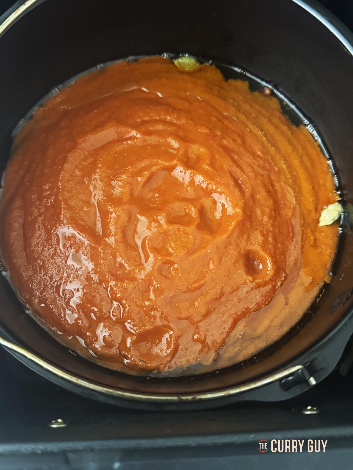 Air frying the sauce for the curry.
