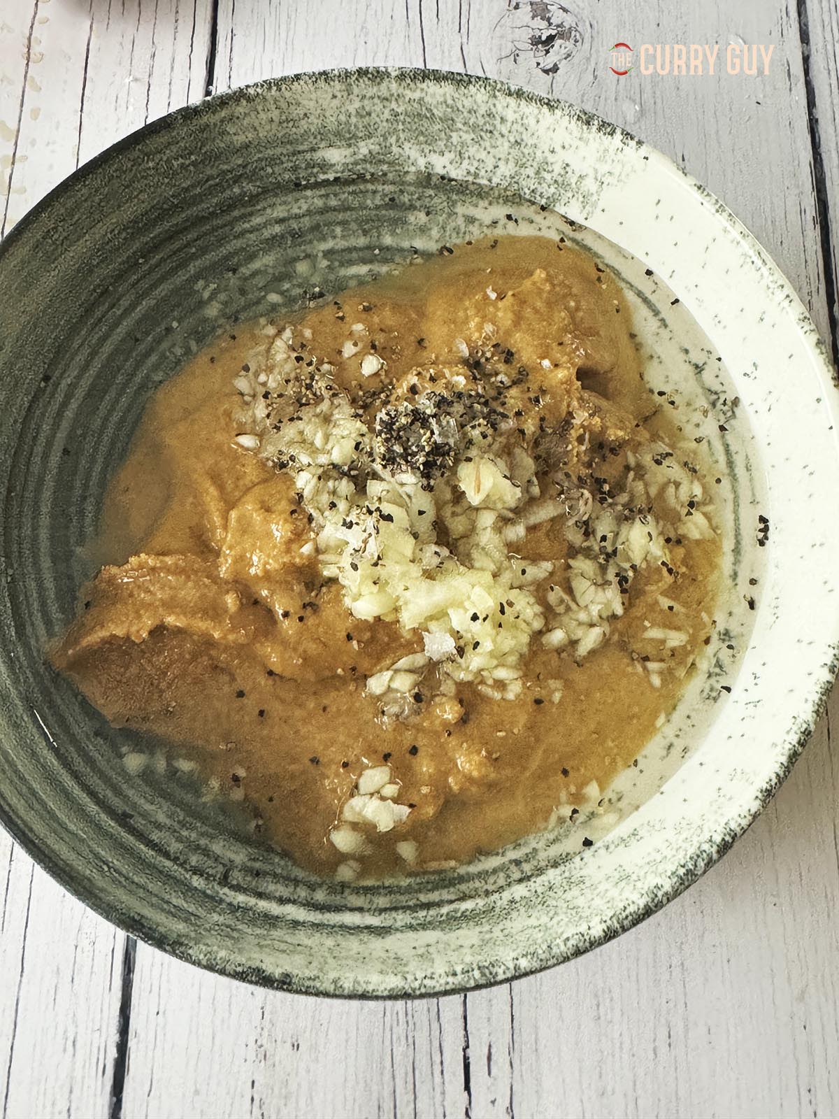 The ingredient for the recipe in a mixing bowl. 