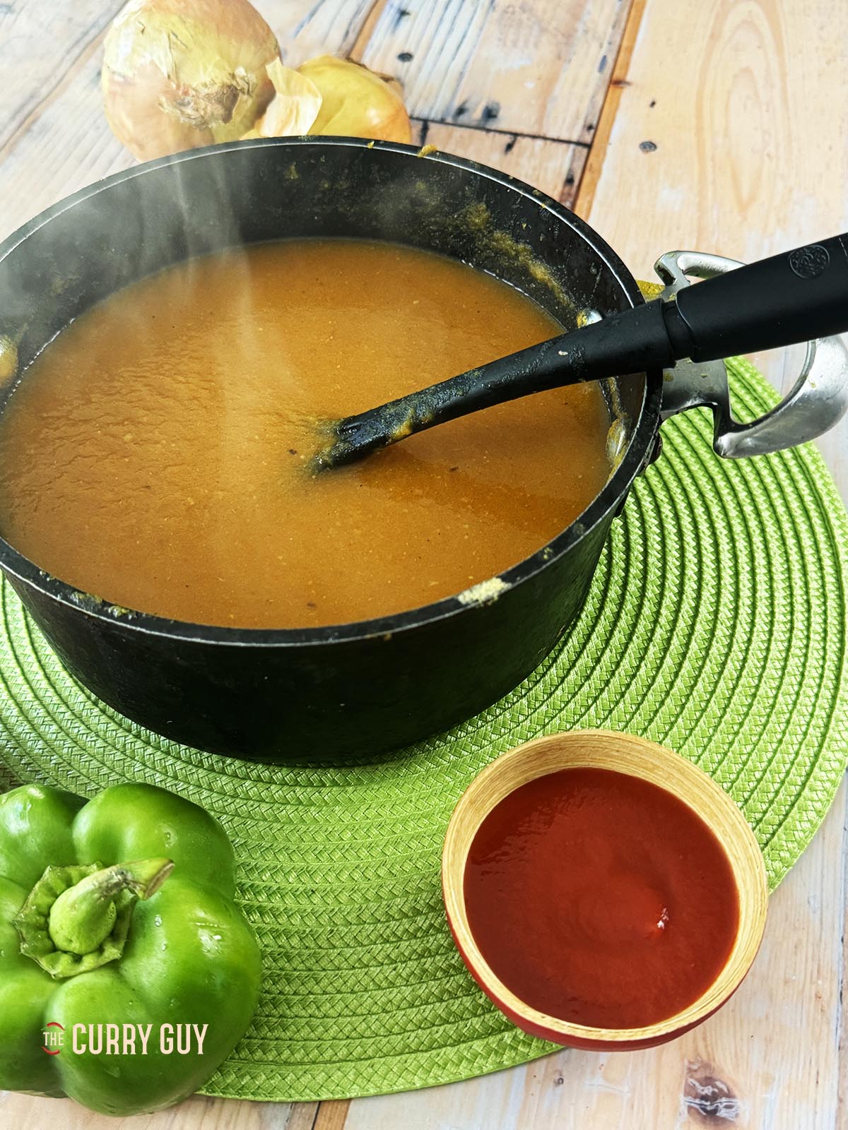 20 minute base curry sauce ready to use in a curry.