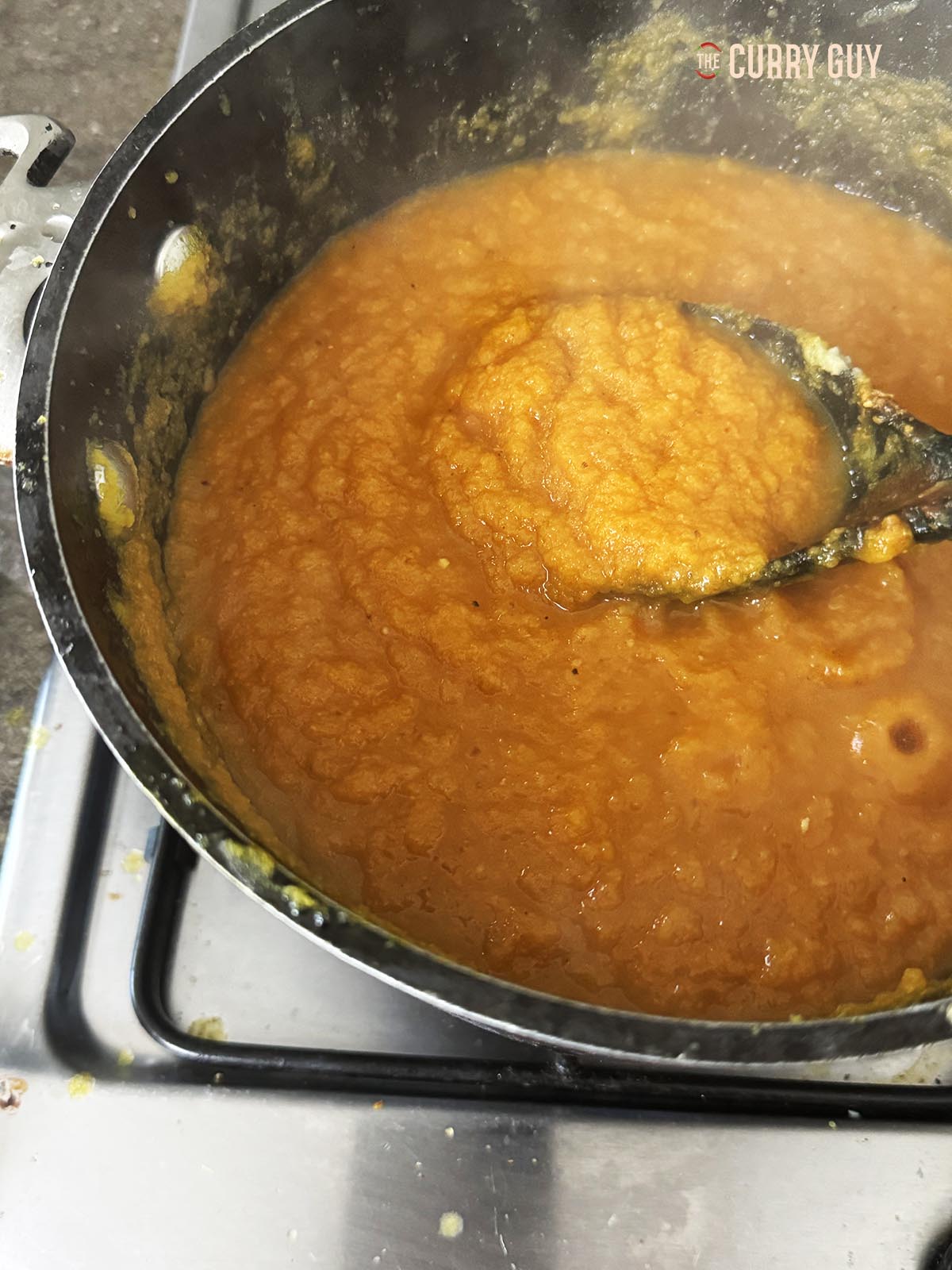 Letting the sauce simmer to finish.