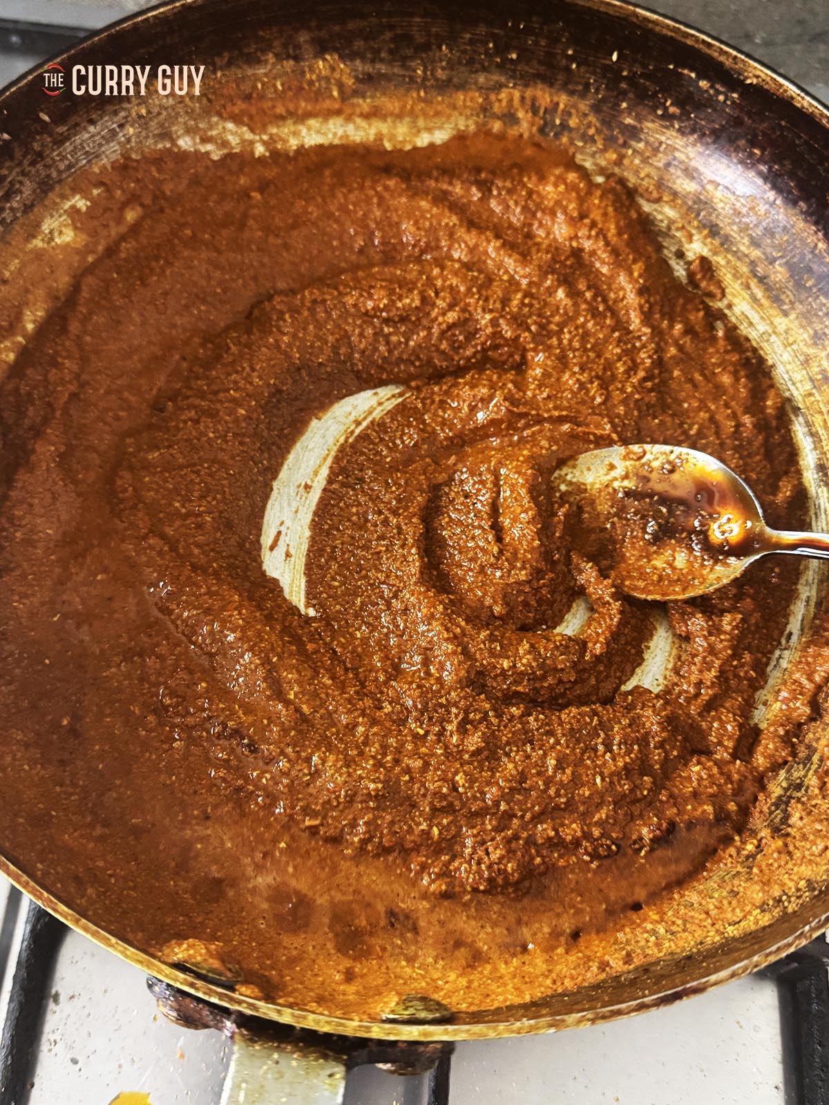 The curry powder mixed with water and tamarind concentrate to make a thick paste.