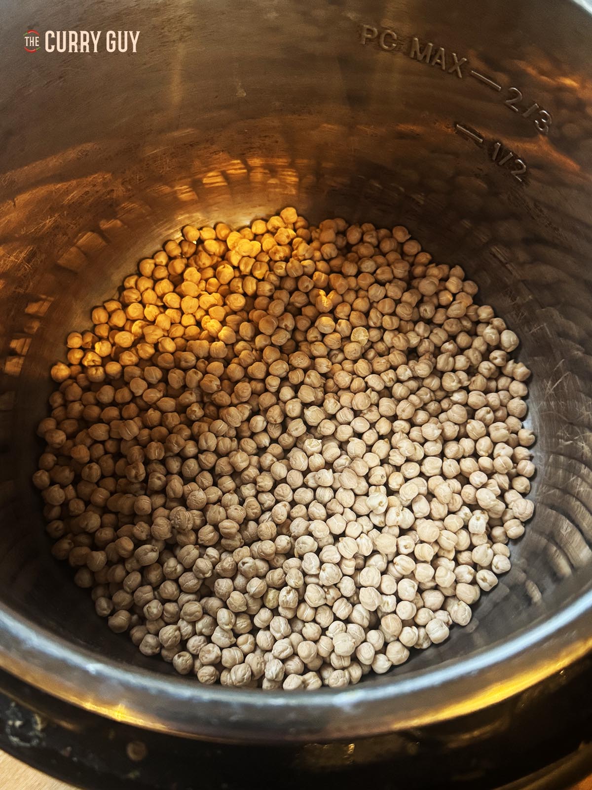 The chickpeas ready to wash before cooking.
