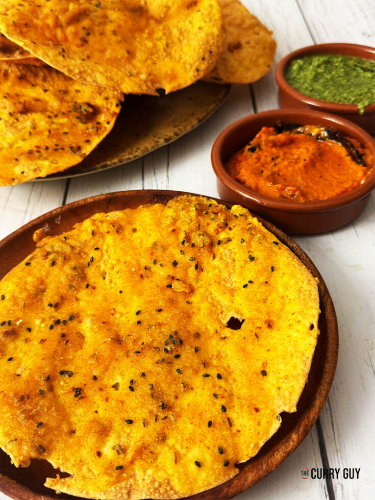 Serving the pappada vada with chutneys.