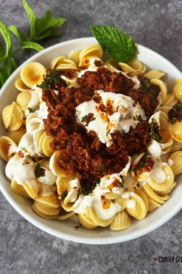 Turkish pasta in a serving bowl.