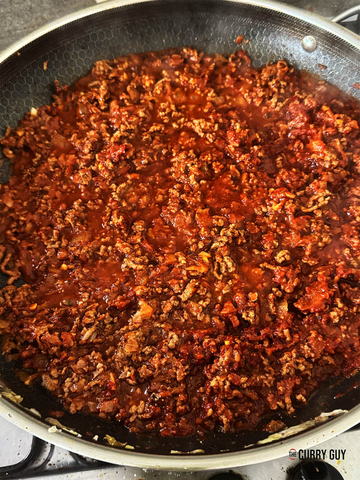 simmering the meat sauce covered for about 10 minutes.