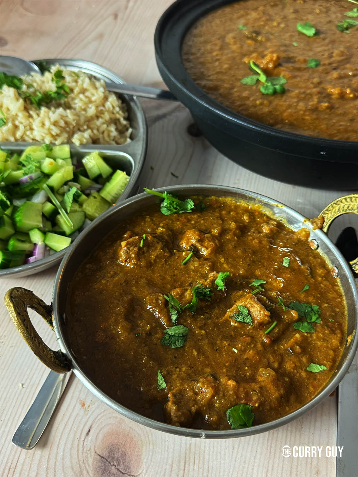 Lamb dhansak in a serving bowl.
