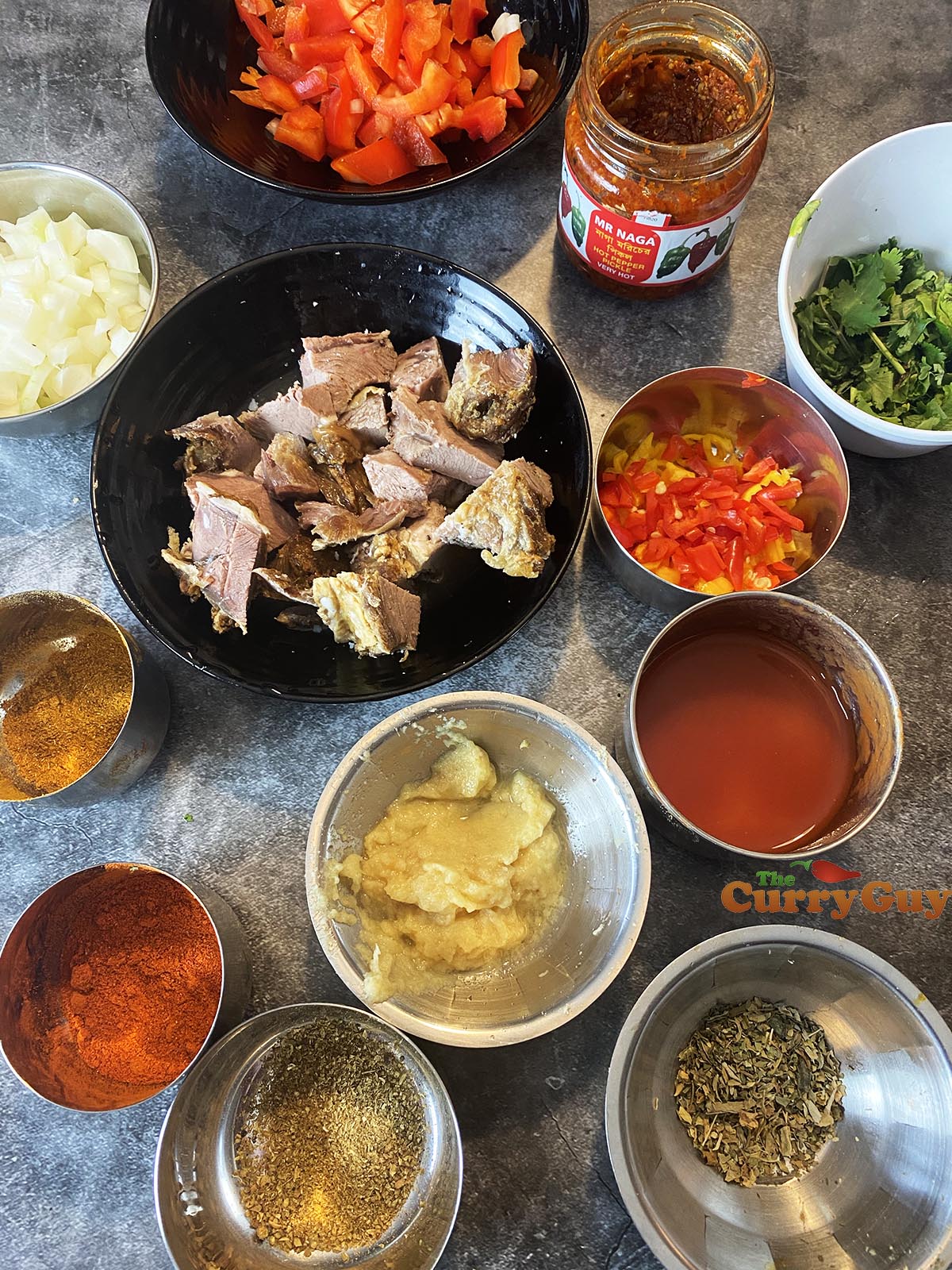 ingredients for restaurant style phaal curry