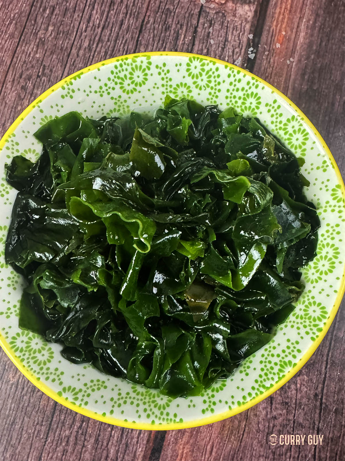 Rehydrating the seaweed.